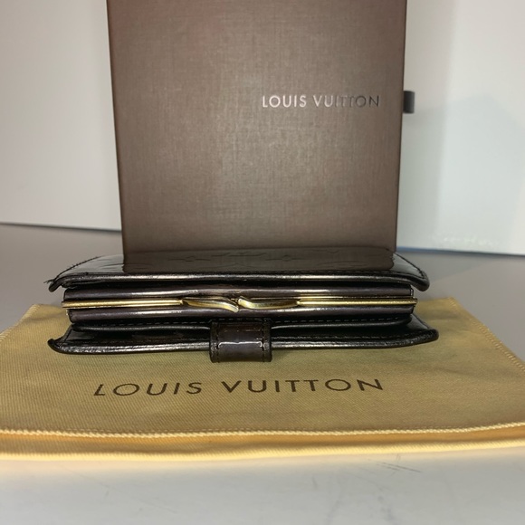 Louis Vuitton Vernis Porte Monnaie Viennois Wallet - Picture 10 of 16
